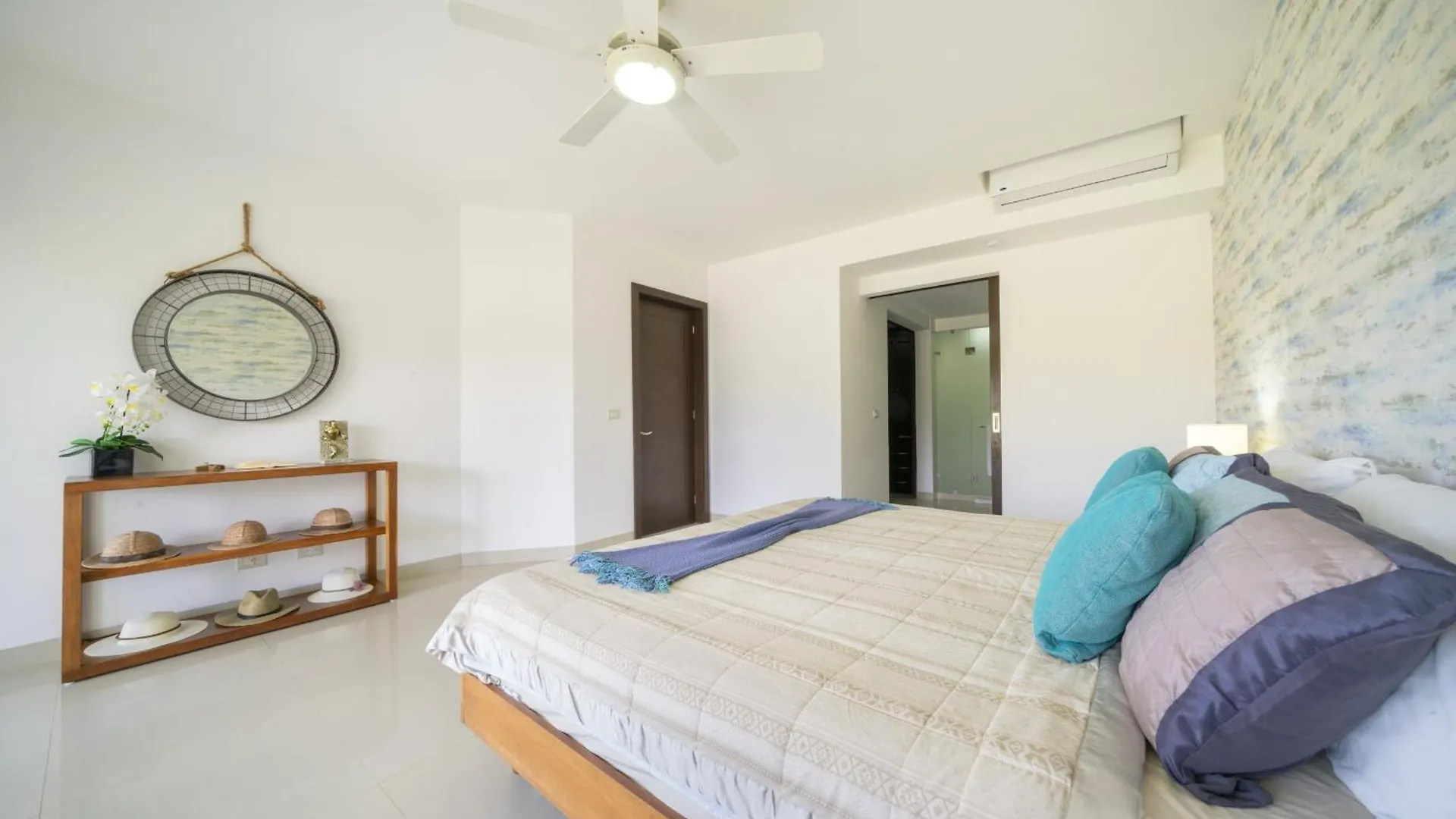Luxury 2 Bedroom Condo With Tub & Infinity Pool - Beach Side At Mareazul - Sirenita G Playa del Carmen Holiday home