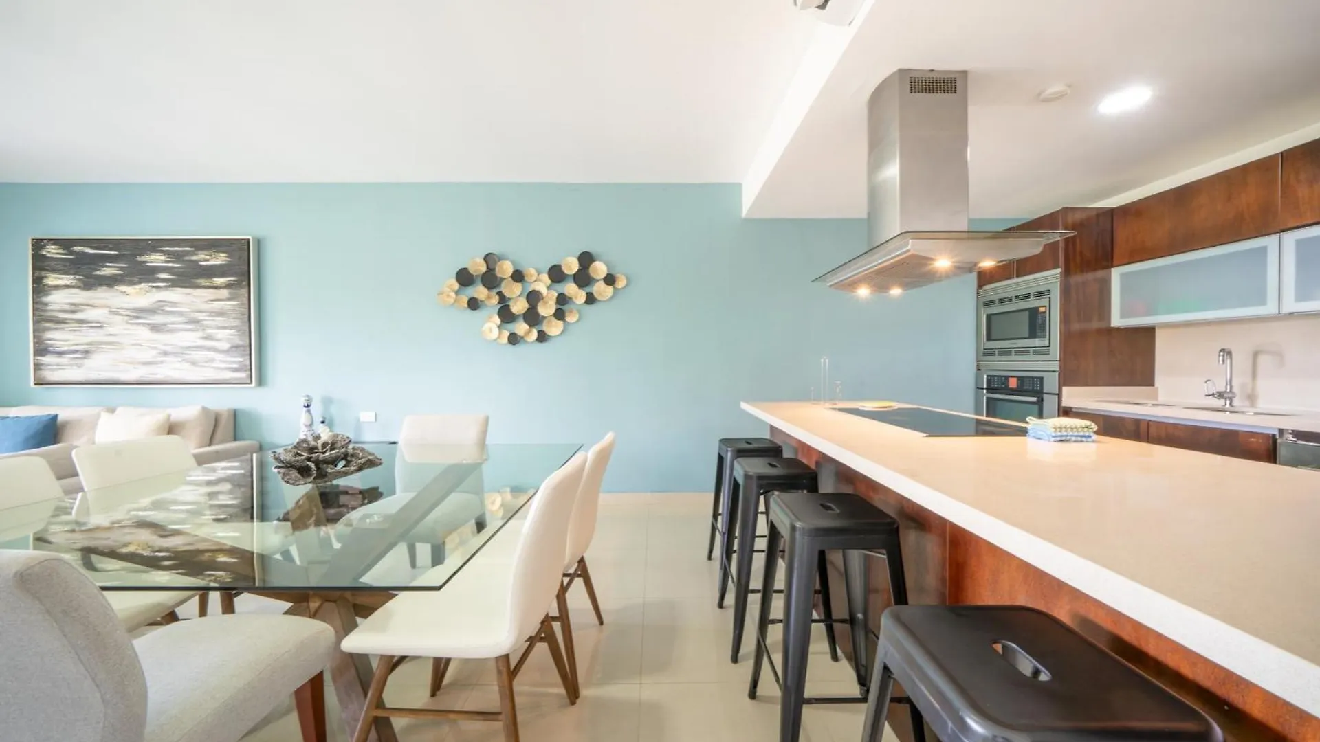 Vakantiehuis Luxury 2 Bedroom Condo With Tub & Infinity Pool - Beach Side At Mareazul - Sirenita G Playa del Carmen